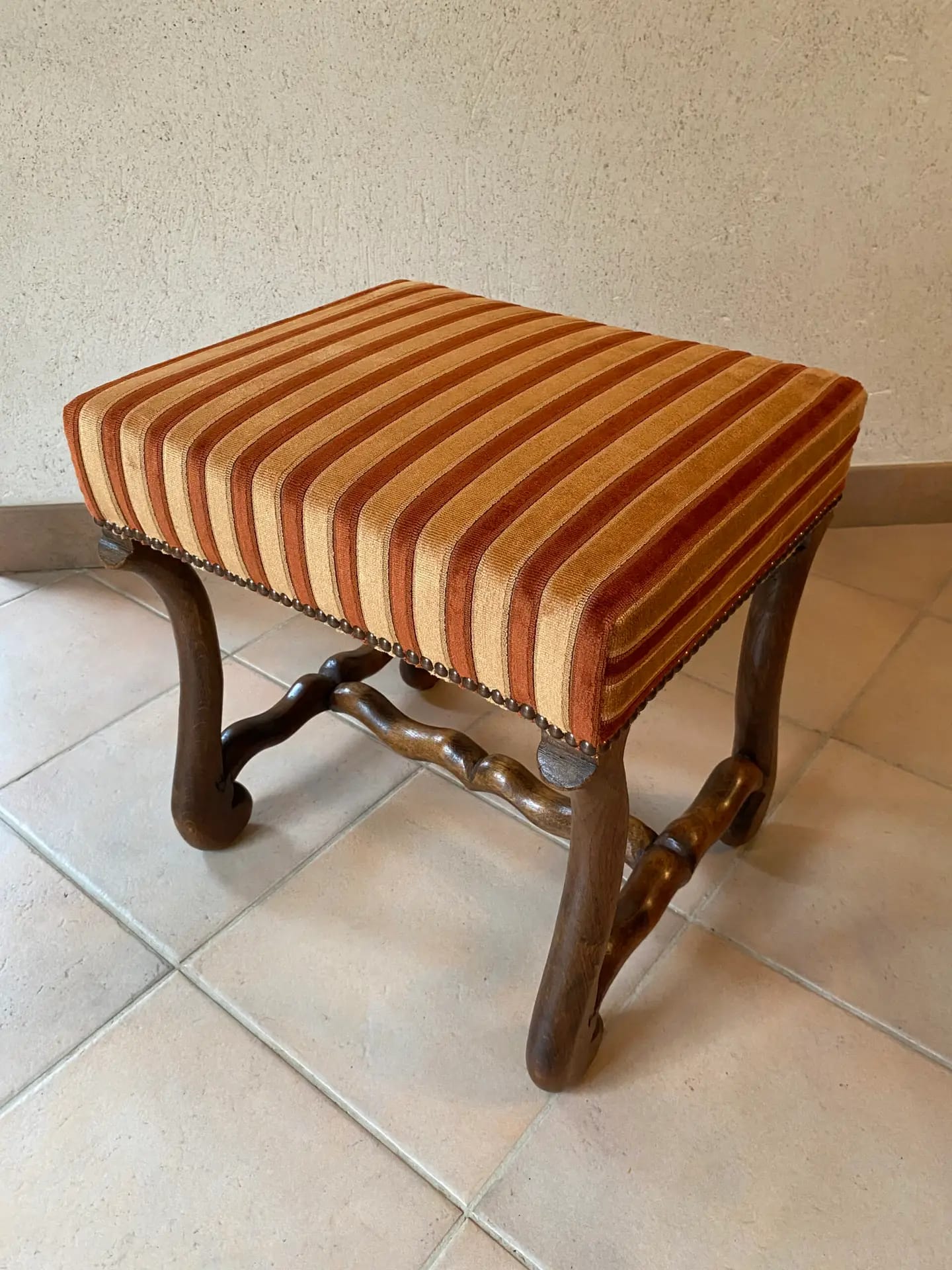 Tabouret os de mouton