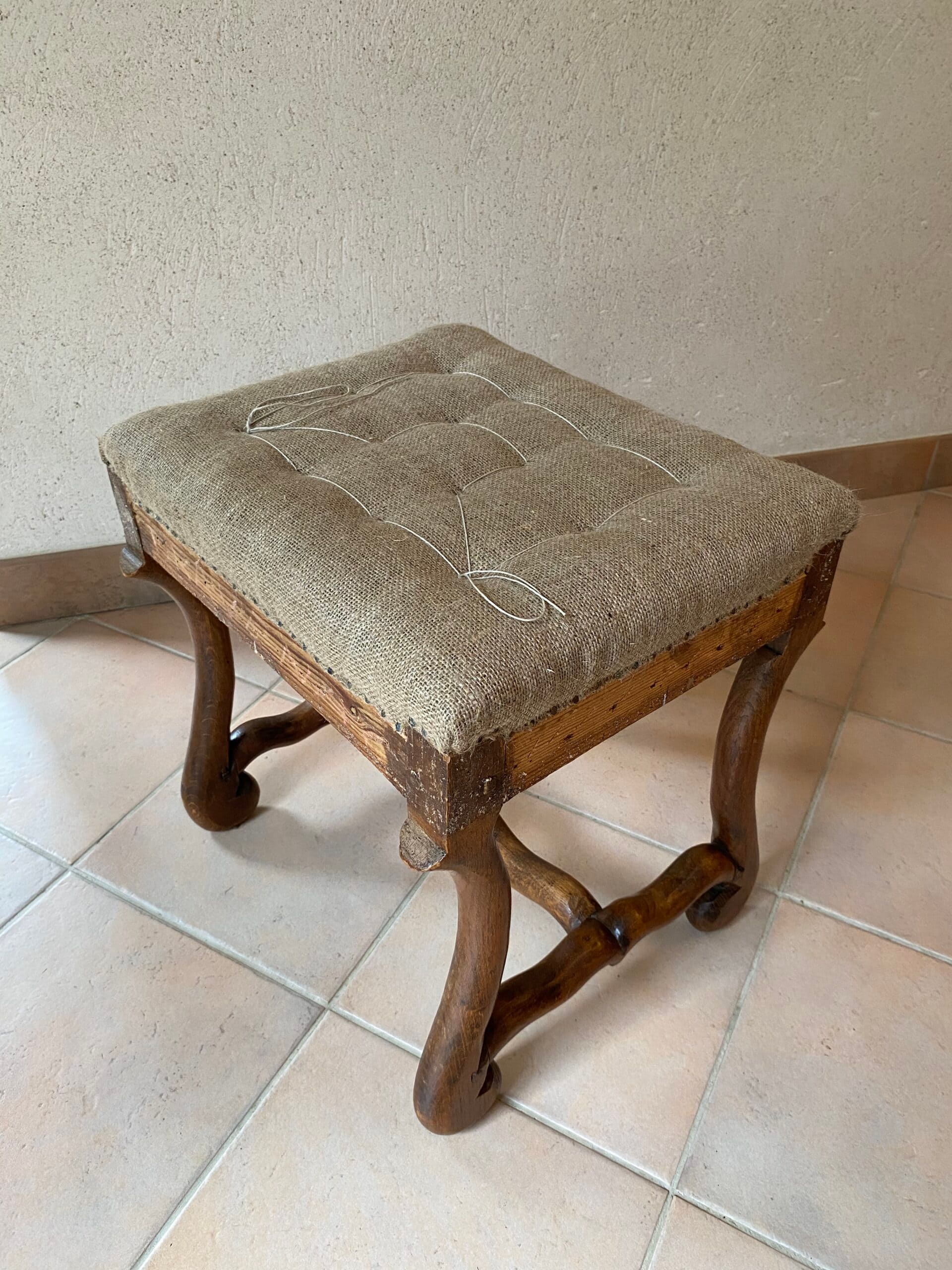 tabouret os de mouton